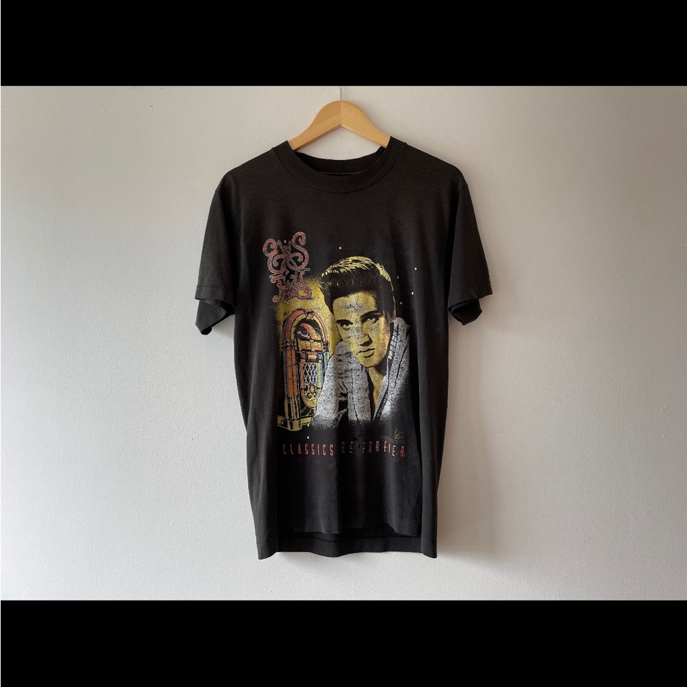 Ultra soft Vintage Elvis t-shirt